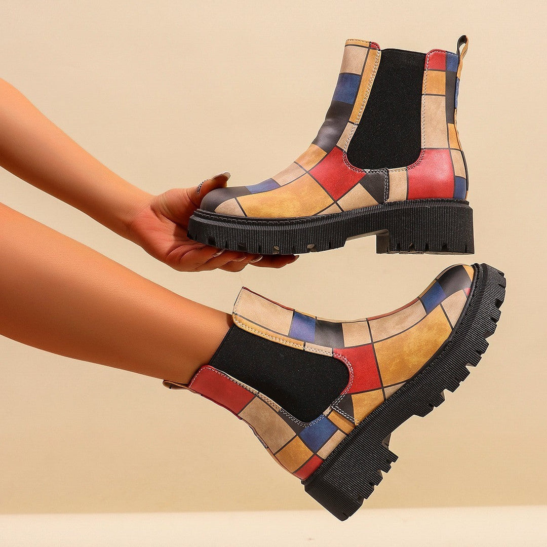 Chelsea-Stiefelette mit buntem Patchwork-Print in Rot, Blau und Senfgelb