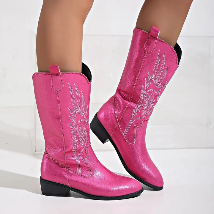 Pinke Cowboystiefel mit silberner Stickerei und Blockabsatz
