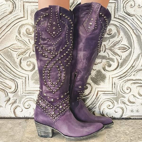 Lila Cowboystiefel Carmen mit Nieten und spitz zulaufender Zehenform