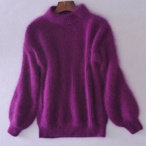 Lila flauschiger Rollkragenpullover mit weiten Ärmeln und Rippstruktur