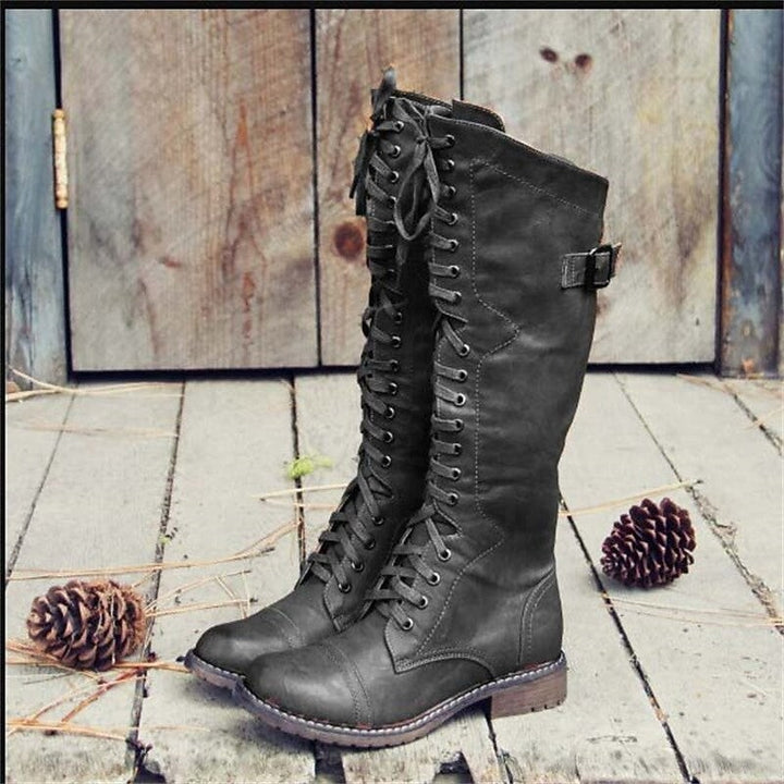 Kniehohe Lederstiefel in Schwarzgrau mit Schnürung und Schnalle im Vintage-Stil