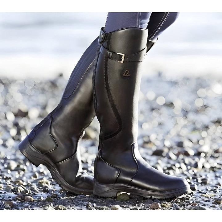Schwarze Kniehohe Stiefel mit Schnalle und glänzendem Lederfinish
