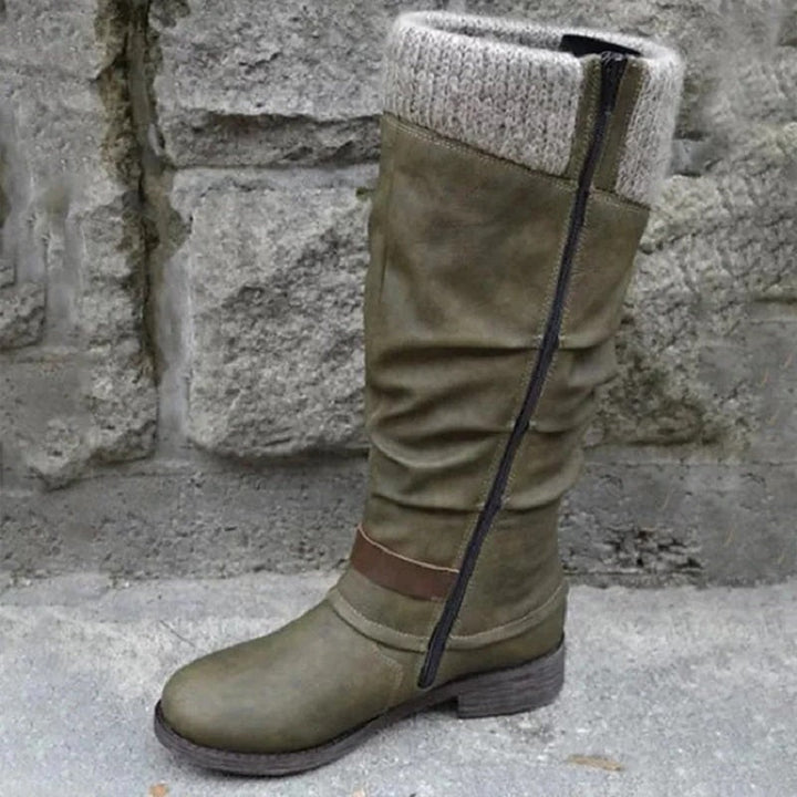 Olivgrüner Kniestiefel mit Strickmanschette und seitlichem Reißverschluss