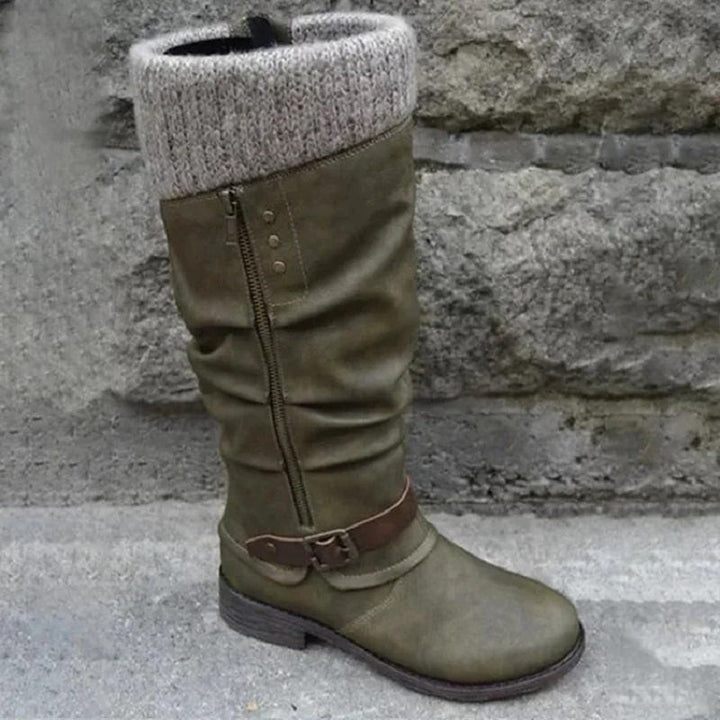 Grüner Kniehoher Stiefel mit Schnallenriemen und Strickabschluss