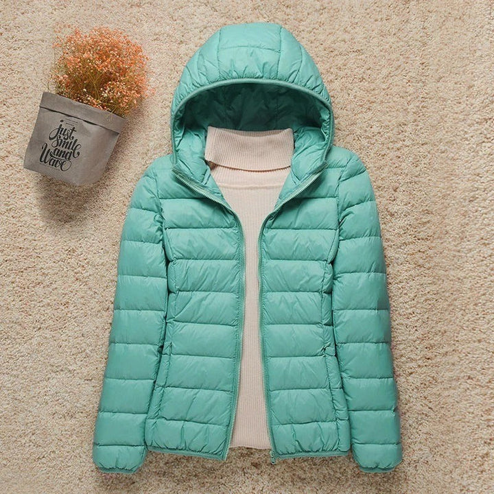Mintgrüne leichte Steppjacke mit Kapuze, wattierte Übergangsjacke für Damen