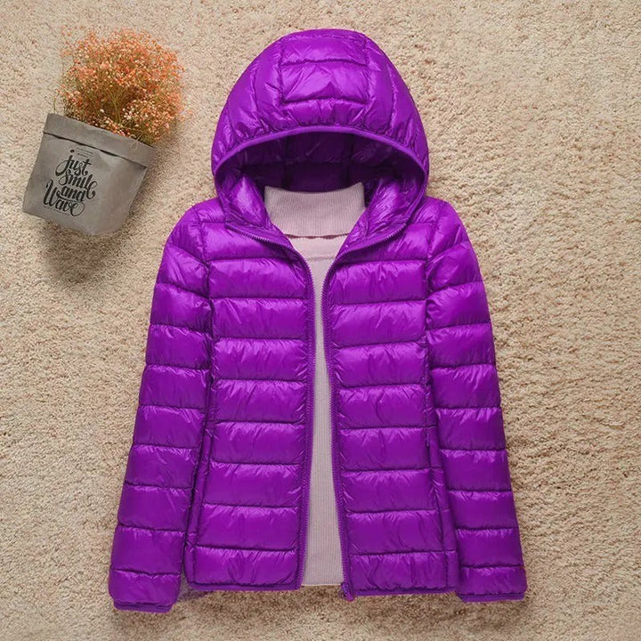 Violette Steppjacke mit Kapuze, leichte glänzende Damenjacke mit Reißverschluss