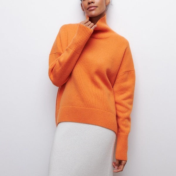 Oranger Rollkragenpullover mit weitem Oversize-Schnitt und langen Ärmeln