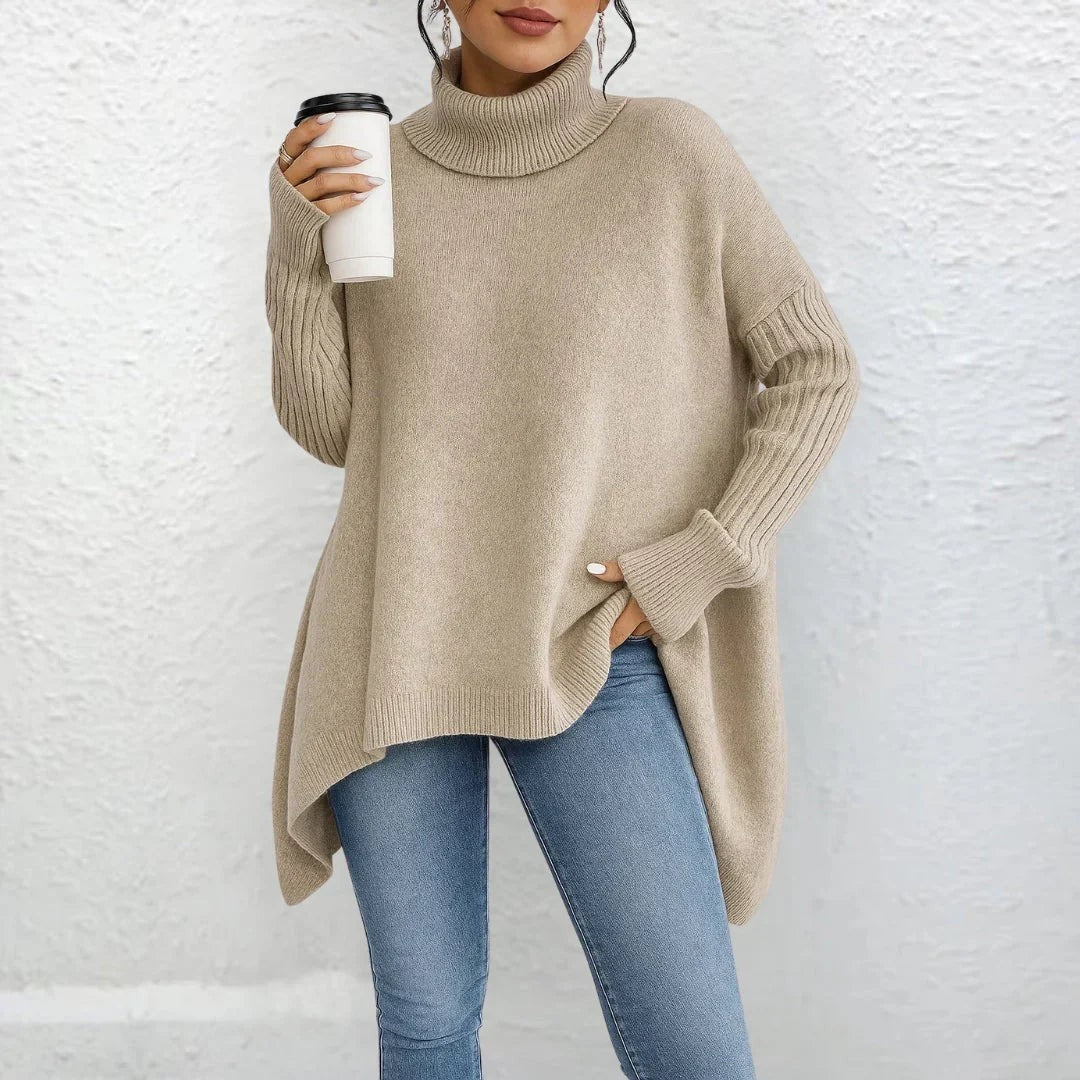 Beige Rollkragenpullover Oversize mit gerippten Ärmeln und lässigem Sitz