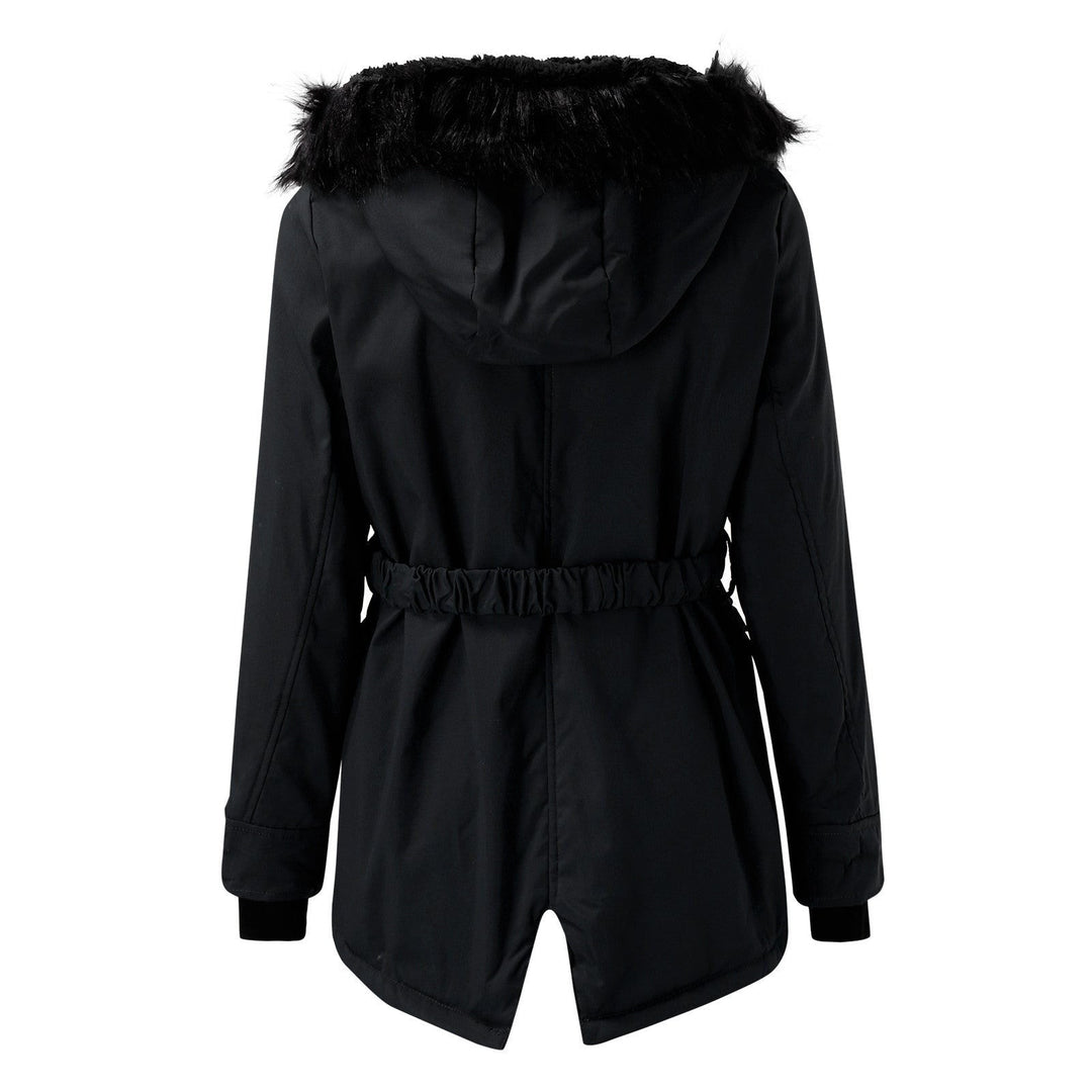 Schwarzer Parka von hinten mit Kunstfellkapuze und elastischem Taillenband