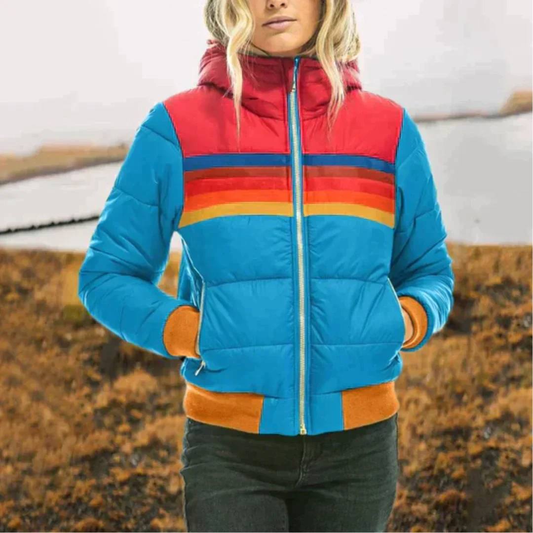 Steppjacke in Blau mit rotem Colorblock, Regenbogenstreifen und Kapuze