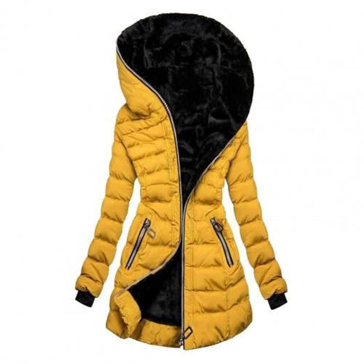 Gelbe Steppjacke mit schwarzem Fleecefutter und Kapuze, mittellang