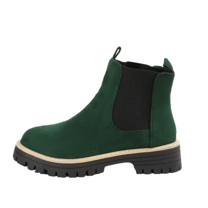 Dunkelgrüne Chelsea Boots aus Wildlederimitat mit Zugschlaufe im Seitenprofil