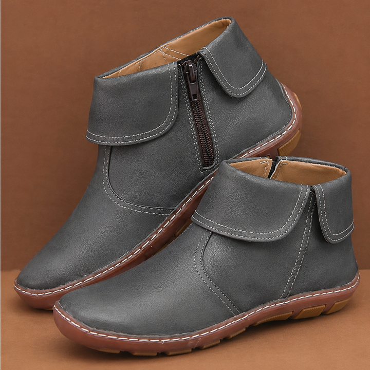 Graue Vintage Stiefelette mit Umschlag-Manschette und seitlichem Reißverschluss