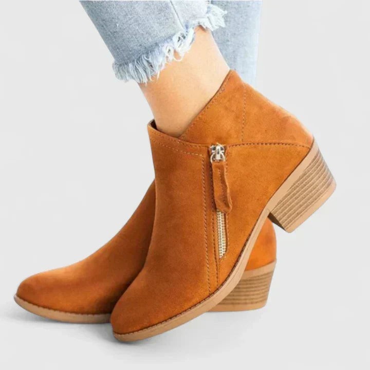 Cognacfarbene Ankle Boots mit seitlichem Reißverschluss und Blockabsatz seitlich