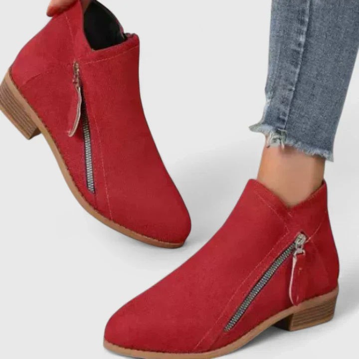 Rote Ankle Boots mit spitzer Zehenform und Blockabsatz im Wildleder-Look