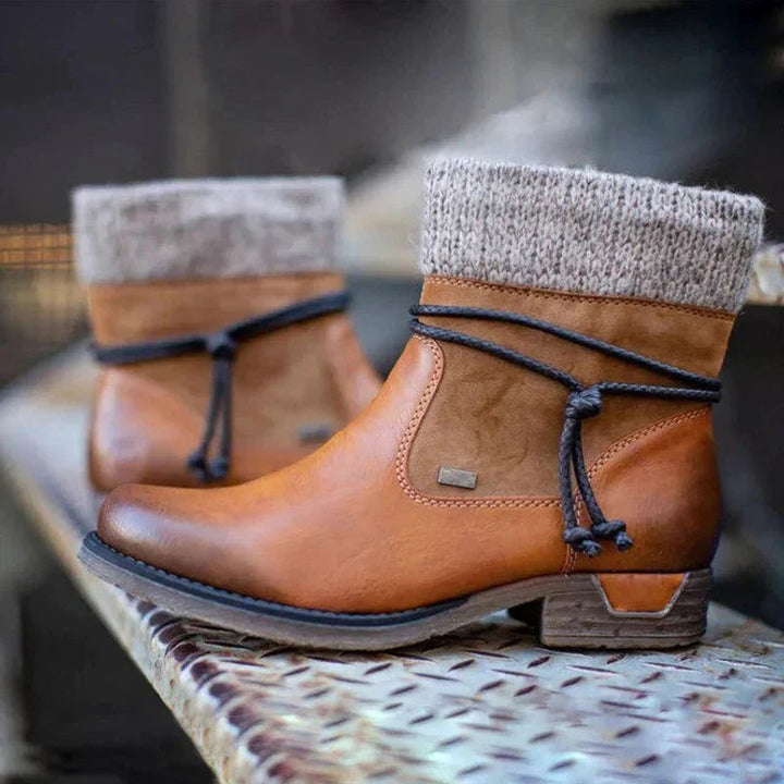 Braune Ankle Boots mit Strick-Cuff und Blockabsatz im Rustikal-Look