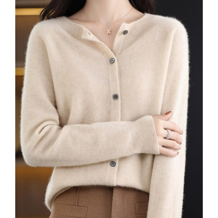 Charlotte | Damen Strickjacke mit Rundhalsausschnitt Knopfleiste Gerippten Bündchen Taillierter Schnitt - image 15