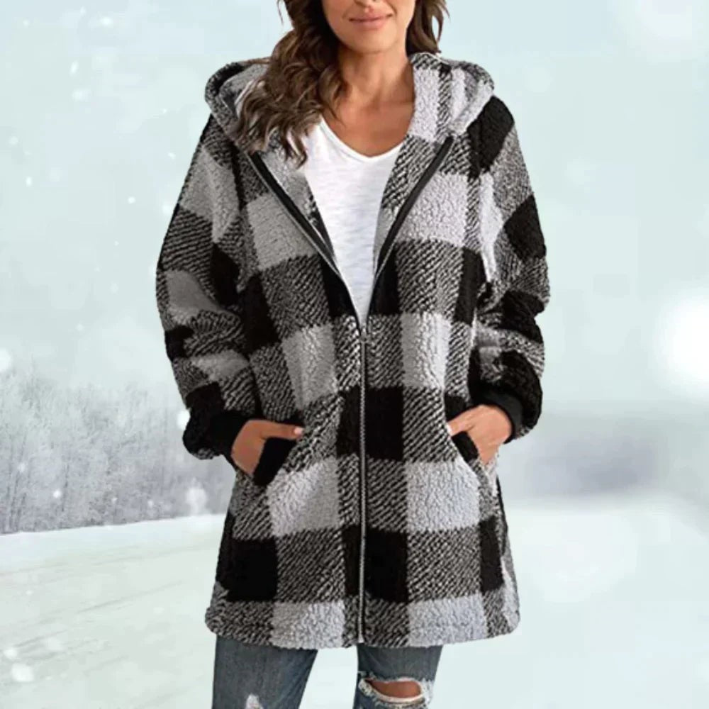 Plüschjacke mit Kapuze in grau-schwarzem Karomuster