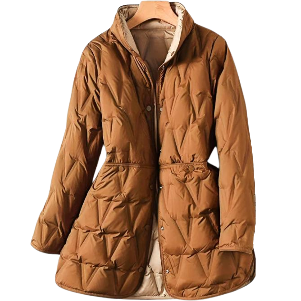 Offene braune Winterjacke mit sichtbarem beigen Innenfutter