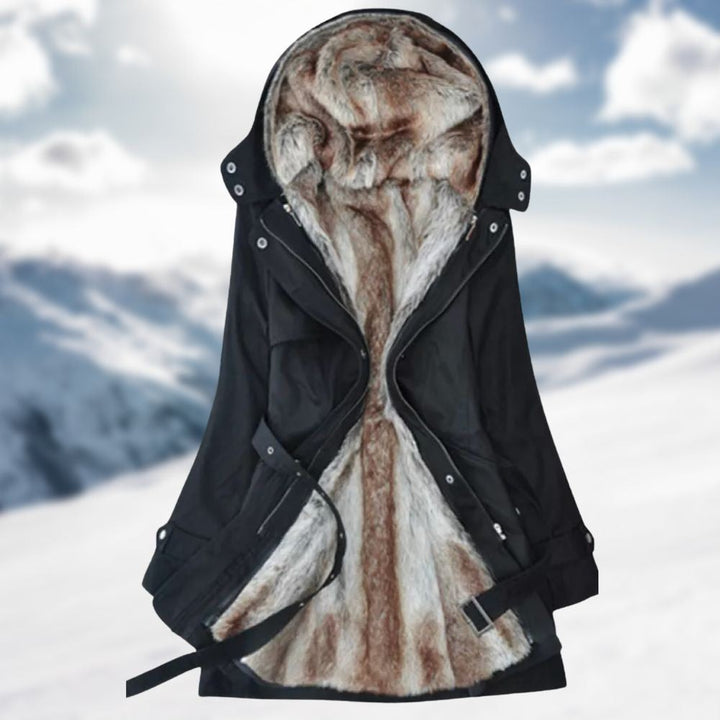 Schwarzer Parka mit Kapuze und braun-weißem Kunstfell an der Innenseite
