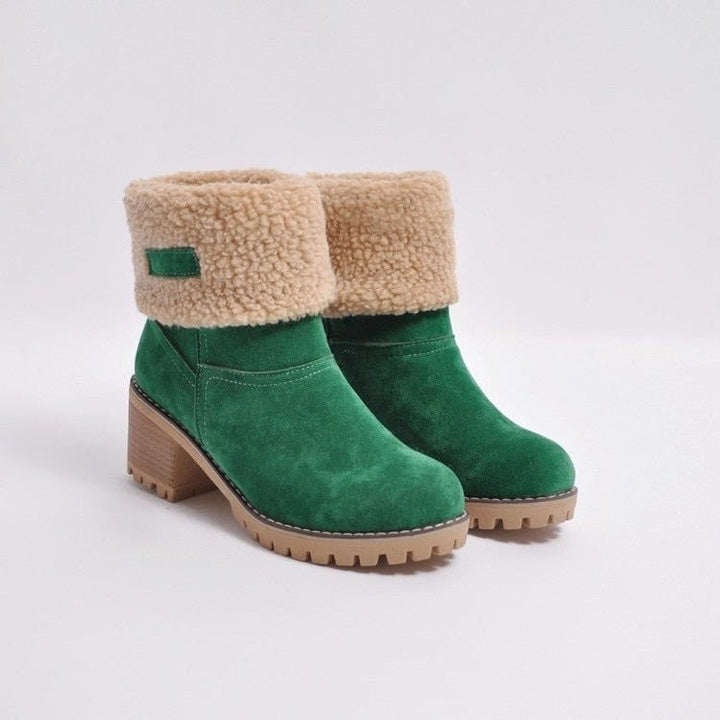 Grüne Winterstiefeletten mit beigem Kunstfell-Umschlag und Profilsohle