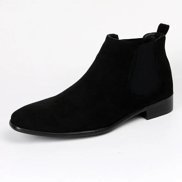 Chelsea Boots Herren schwarz Wildlederoptik knöchelhoch mit spitzer Zehenpartie