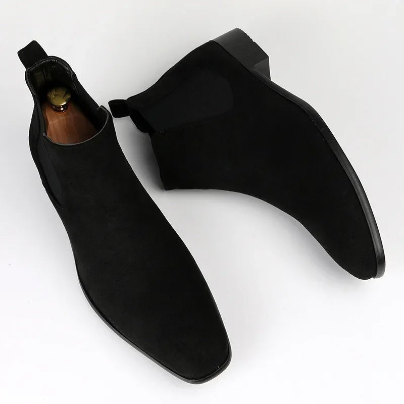 Chelsea Boots Herren schwarz Wildlederoptik Paar von oben mit Schuhspannern