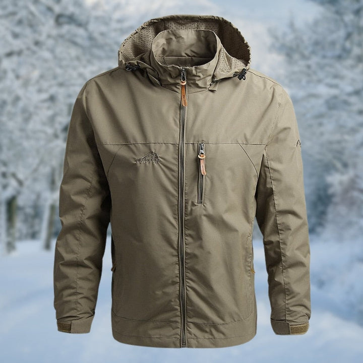 Sandfarbene Herrenjacke mit Kapuze und verstellbaren Bündchen