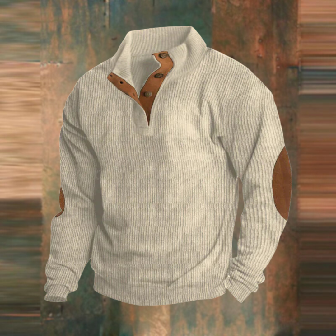 Strickpullover in Beige mit Knopfleiste und Ellenbogenpatches aus veganem Leder