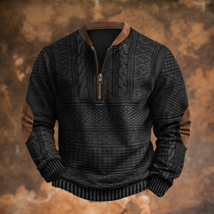 Schwarzer Herrenpullover mit Zopfmuster, Stehkragen und braunen Ellenbogen-Patches