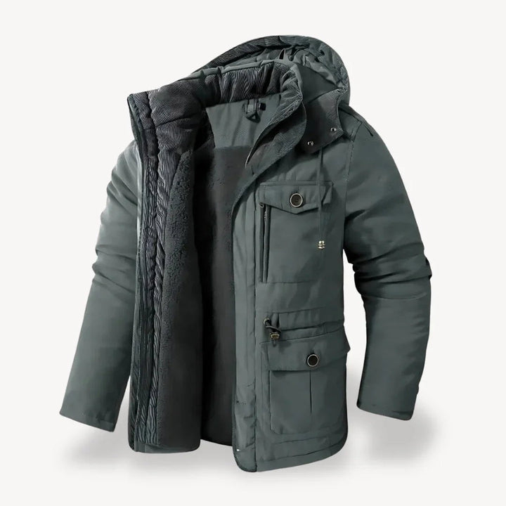 Herrenjacke in Dunkelgrün mit Kapuze, kuscheligem Innenfutter und Cargo-Taschen