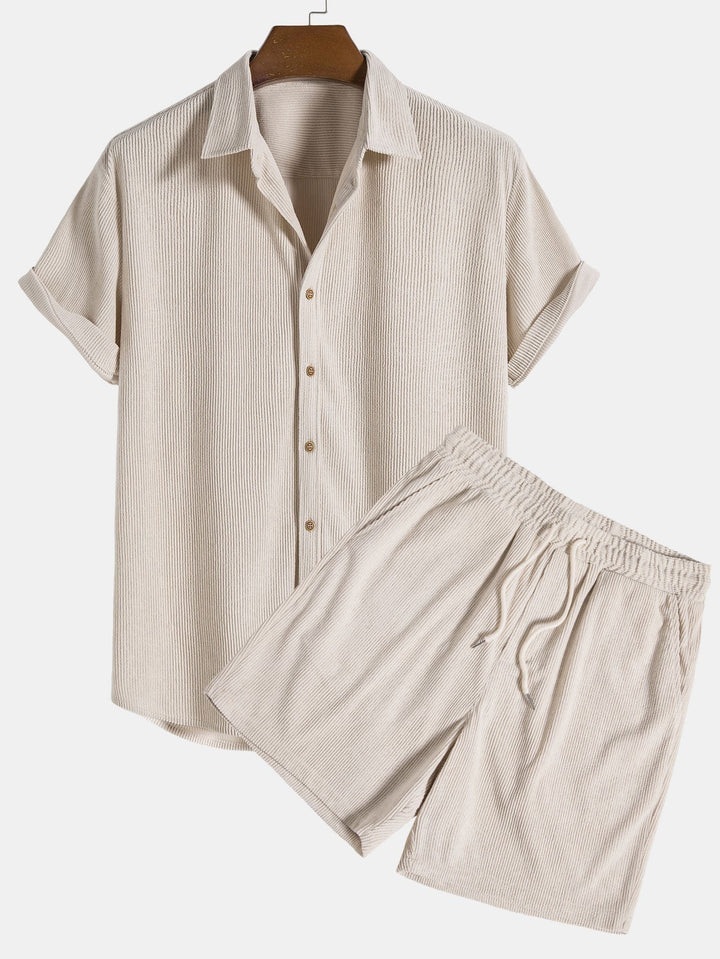 Beiges Cordhemd-Set mit Kurzarmhemd und passender Shorts